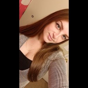 Meet your Posher, Chloe